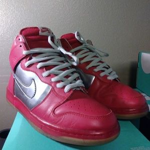 Nike SB Dunk Hi